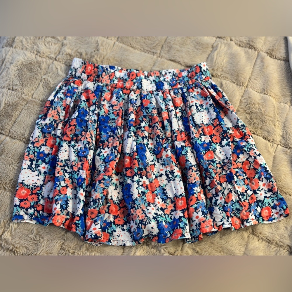 Aeropostale Floral Mini Skirt - Picture 2 of 6